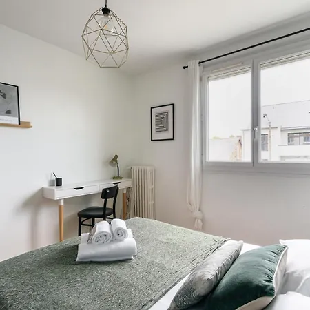 Le Montaigne - Appt Proche De La Gare Apartamento